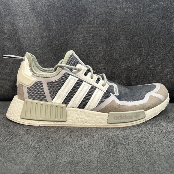 Adidas NMD R1 Men's 9 Bliss Light Brown Grey Running Athletic Sneakers GX7606